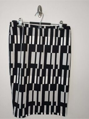 Jules & Leopold Black and White Geometric Pencil Skirt